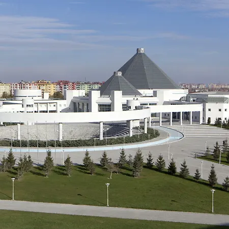 酒店 科尼亚希尔顿花园旅馆