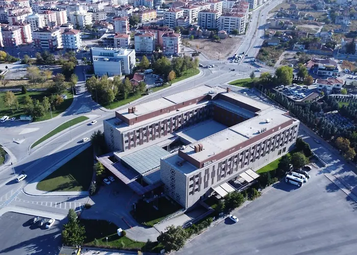 Hilton Garden Hotel 5*