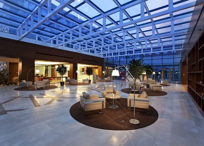 Hilton Garden Hotel 5*