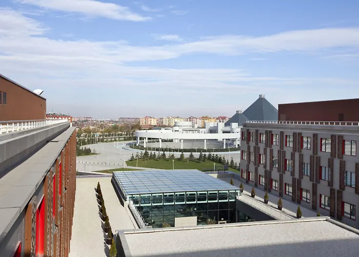 Hilton Garden Hotel 5*